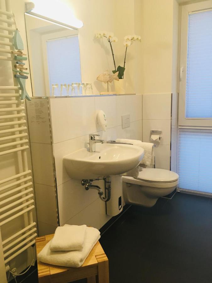 Pension Seecafe Zarrentin am Schaalsee Zewnętrze zdjęcie