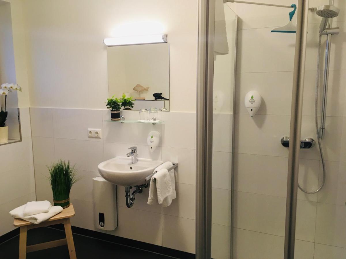 Pension Seecafe Zarrentin am Schaalsee Zewnętrze zdjęcie